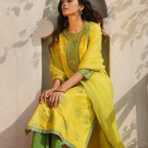 Nishorama Kum-Kum Deep Back Bagh Print suit, Traditional Block Print